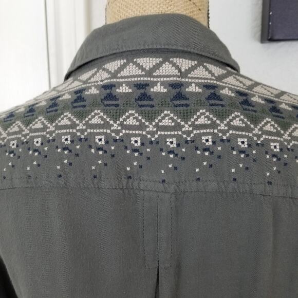 Staring at Stars top sz L - Picture 6 of 6